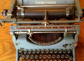 Vintage Office Equipment in Staten Island: Underwood Typewriter 